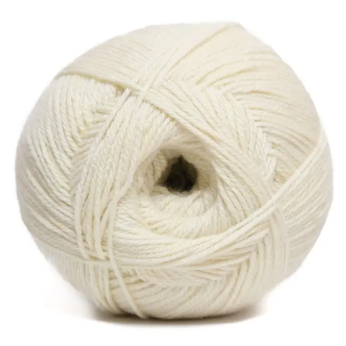IVORY DK PULLSKEIN CHARITY 300g