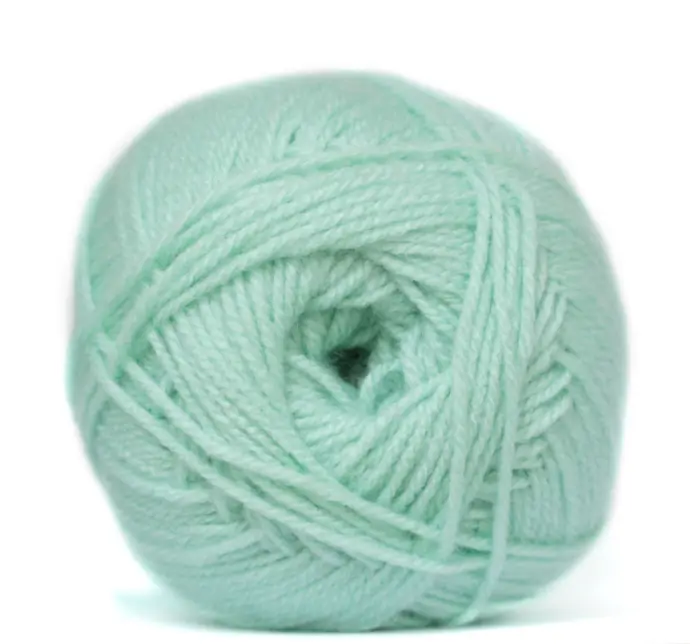 MISTLETOE GLOW PULLSKEIN DK CLASSIC ELLE 100g