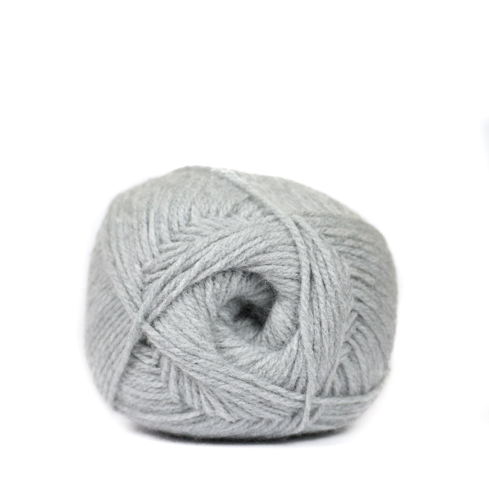 LT GREY PULLSKEIN MIRAGE 100g